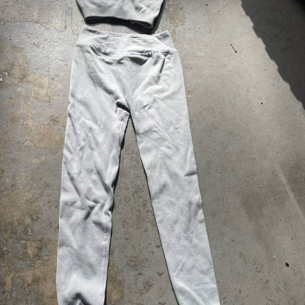 Bo+Tee Gray Ribbed Activewear Set - Picture 5 of 6